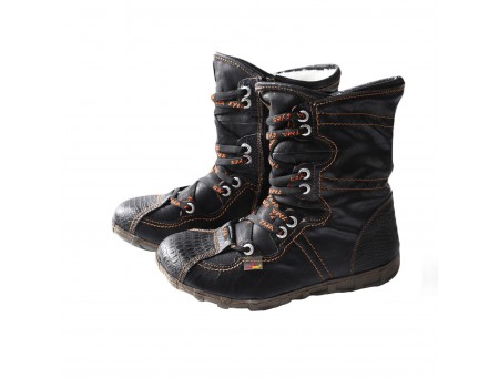 TMA EYES Snake-Embossed Leather and PU Upper Faux Fur Lining Short Flat Boot for Women